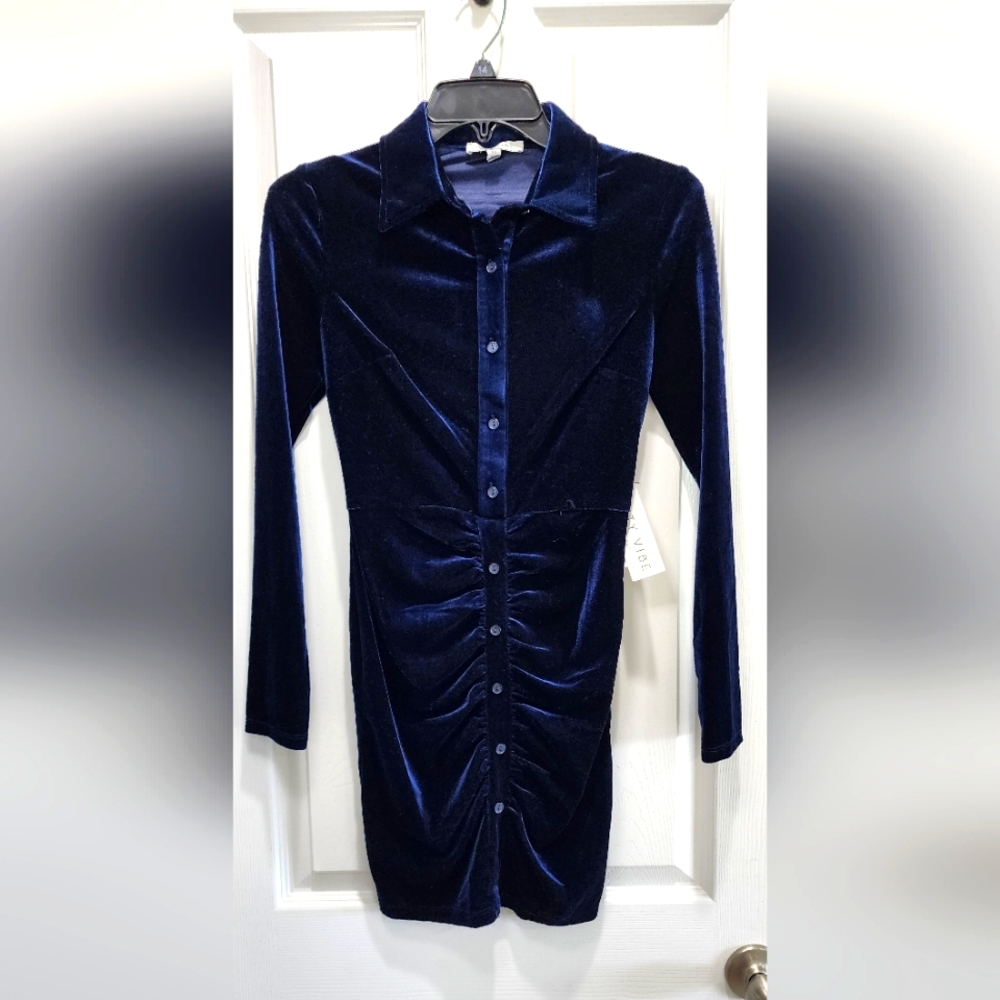Luxurious Navy Blue Velvet Dress